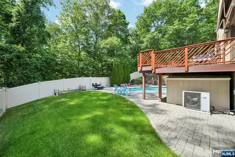 72 Agawam Drive Wayne NJ 07470