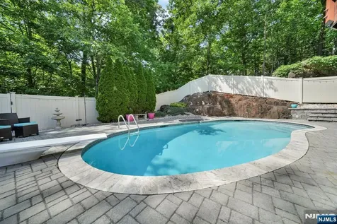 72 Agawam Drive Wayne NJ 07470