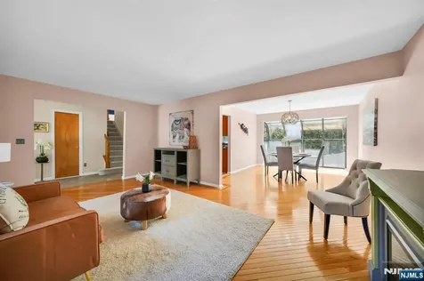 72 Agawam Drive Wayne NJ 07470