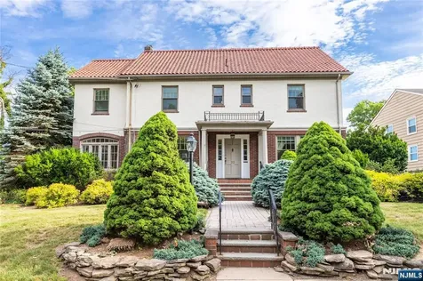 22 Serafin Place Glen Rock NJ 07452