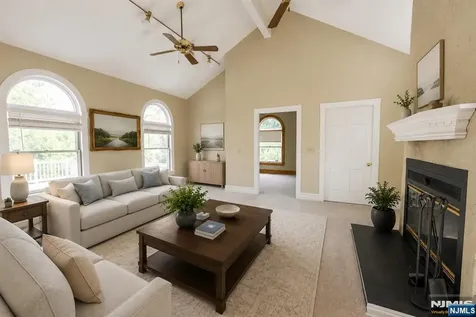 22 Serafin Place Glen Rock NJ 07452
