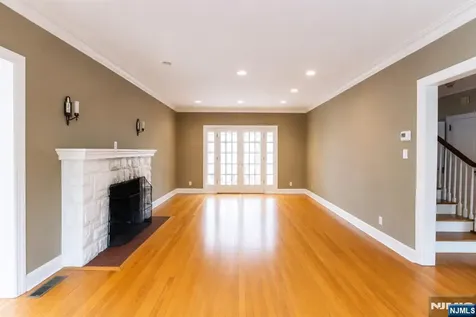 22 Serafin Place Glen Rock NJ 07452
