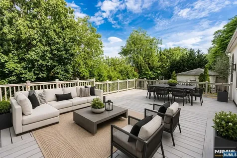 22 Serafin Place Glen Rock NJ 07452