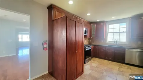 96 Westside Avenue Bergenfield NJ 07621