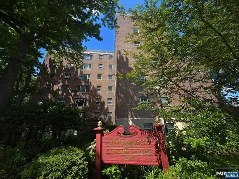 2345 Linwood Avenue Fort Lee NJ 07024