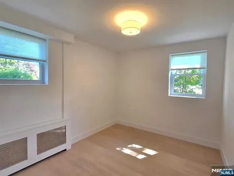 2345 Linwood Avenue Fort Lee NJ 07024