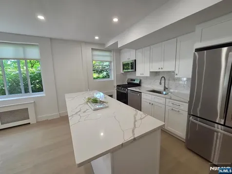 2345 Linwood Avenue Fort Lee NJ 07024