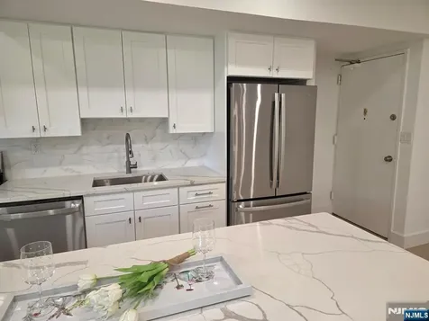 2345 Linwood Avenue Fort Lee NJ 07024