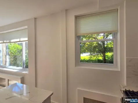 2345 Linwood Avenue Fort Lee NJ 07024