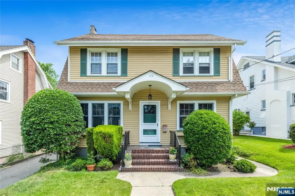 176 Woodward Avenue Rutherford NJ 07070