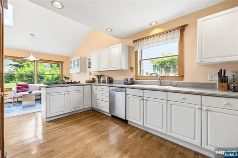 176 Woodward Avenue Rutherford NJ 07070