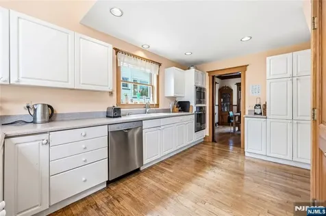 176 Woodward Avenue Rutherford NJ 07070