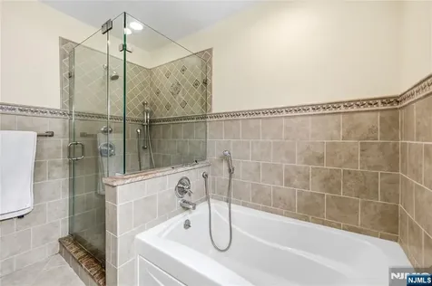 176 Woodward Avenue Rutherford NJ 07070