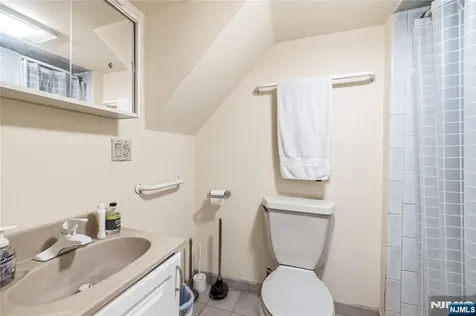 176 Woodward Avenue Rutherford NJ 07070