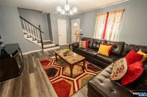 42 Telford Street East Orange NJ 07018