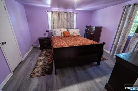 42 Telford Street East Orange NJ 07018