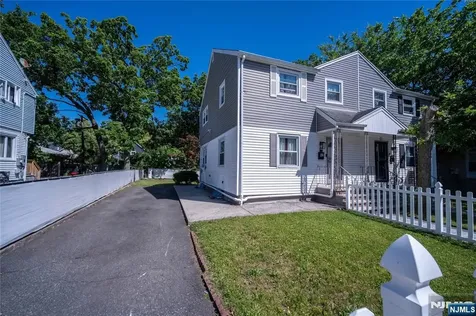 42 Telford Street East Orange NJ 07018