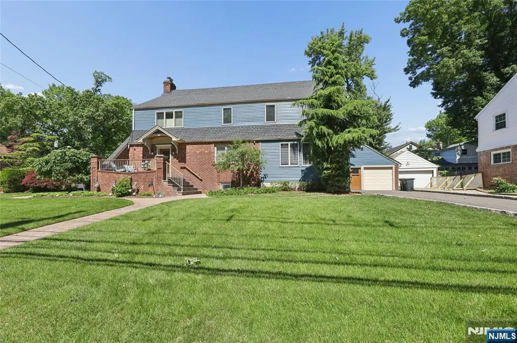 1474 Windsor Road Teaneck NJ 07666