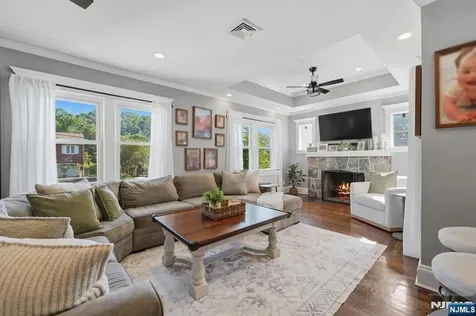 47 Gionti Place North Haledon NJ 07508