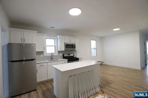9 Maple Kearny NJ 07032