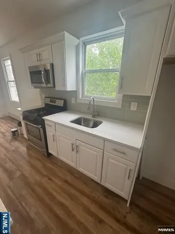 9 Maple Kearny NJ 07032