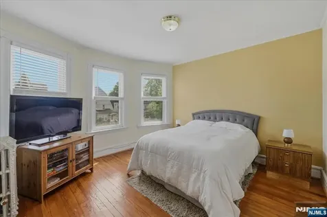 42 Rossmore Place Belleville NJ 07109