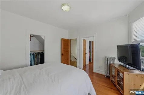 42 Rossmore Place Belleville NJ 07109