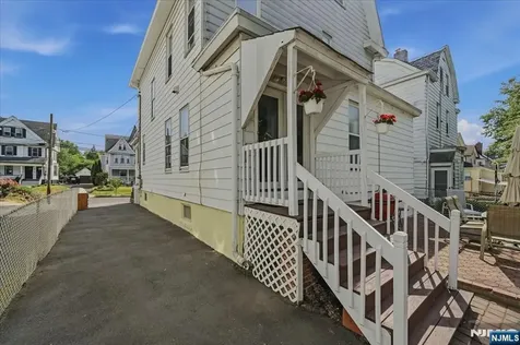 42 Rossmore Place Belleville NJ 07109