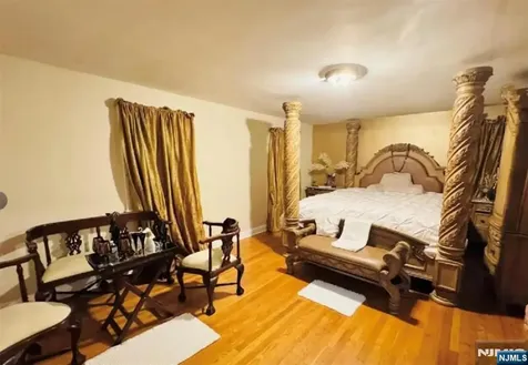 419-421 19th Avenue Paterson NJ 07504