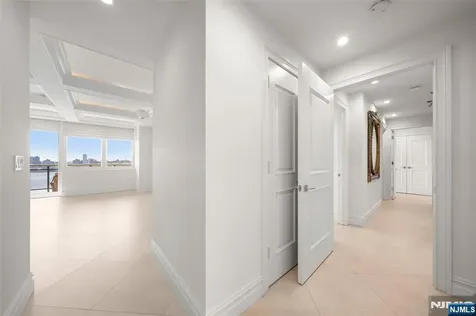 100 Carlyle Drive Cliffside Park NJ 07010
