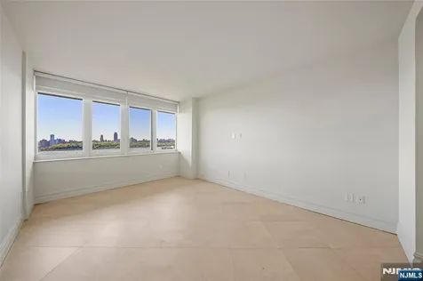 100 Carlyle Drive Cliffside Park NJ 07010