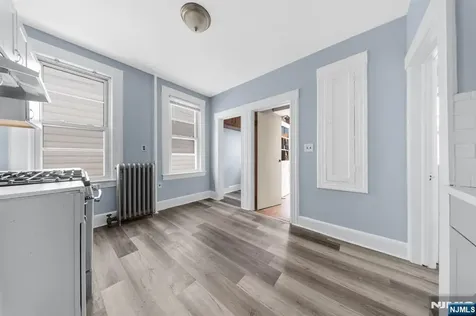 16 Madison Avenue Clifton NJ 07011