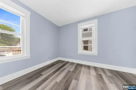 16 Madison Avenue Clifton NJ 07011