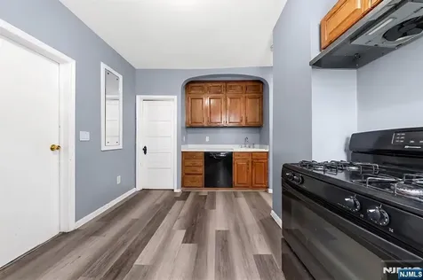 16 Madison Avenue Clifton NJ 07011