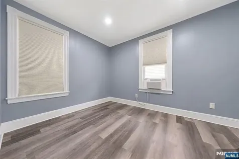 16 Madison Avenue Clifton NJ 07011