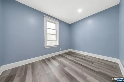 16 Madison Avenue Clifton NJ 07011