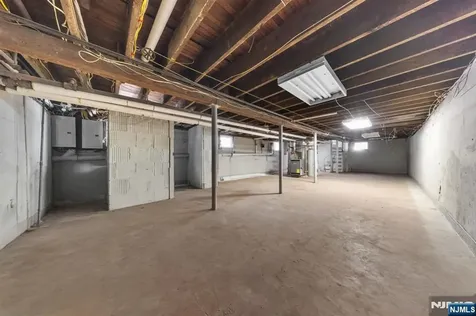 16 Madison Avenue Clifton NJ 07011