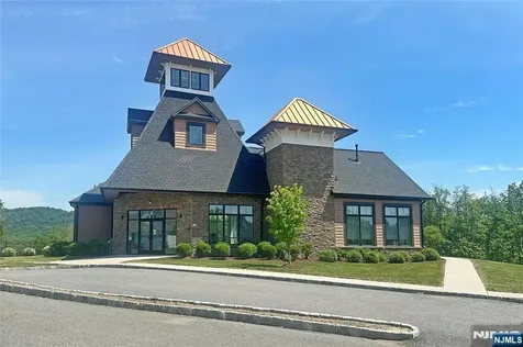 2 Redwood Run Mansfield NJ OTHER