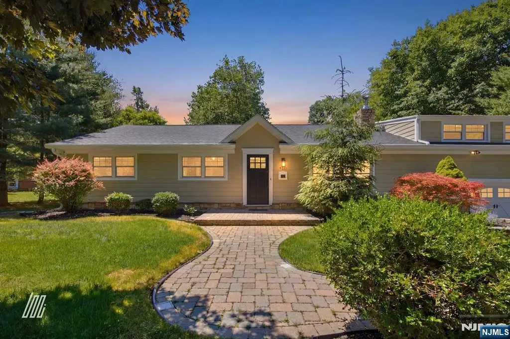 309 Spring Lane Haworth NJ 07641