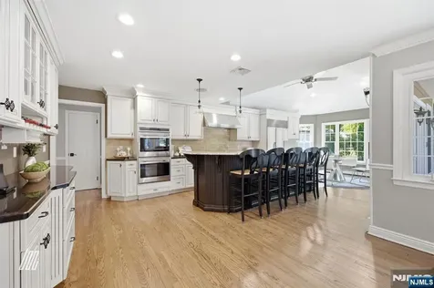 309 Spring Lane Haworth NJ 07641