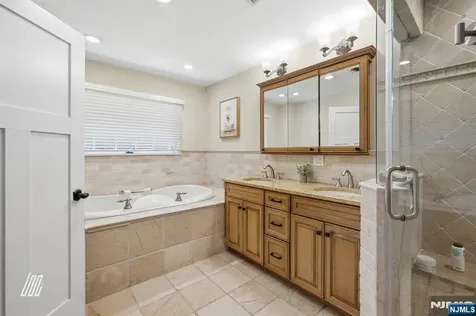 309 Spring Lane Haworth NJ 07641