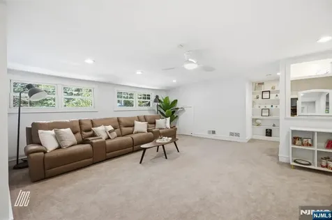 309 Spring Lane Haworth NJ 07641