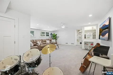 309 Spring Lane Haworth NJ 07641