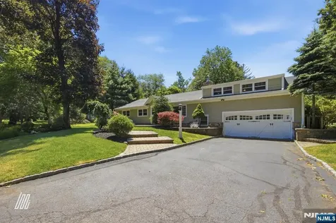 309 Spring Lane Haworth NJ 07641