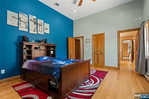 15 Kuiken Court Wayne NJ 07470
