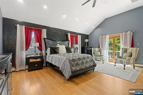 15 Kuiken Court Wayne NJ 07470