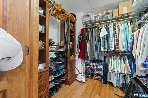 15 Kuiken Court Wayne NJ 07470