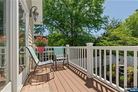 15 Kuiken Court Wayne NJ 07470