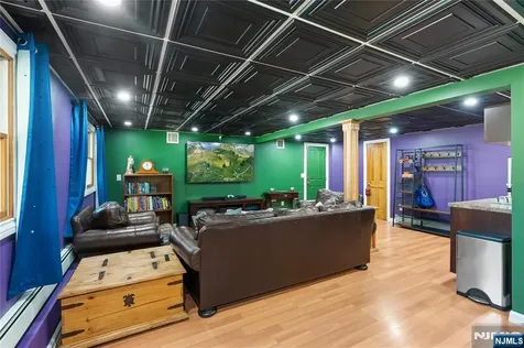 15 Kuiken Court Wayne NJ 07470