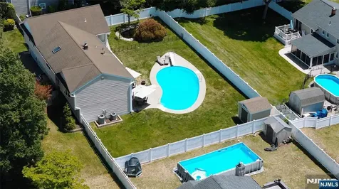 15 Kuiken Court Wayne NJ 07470